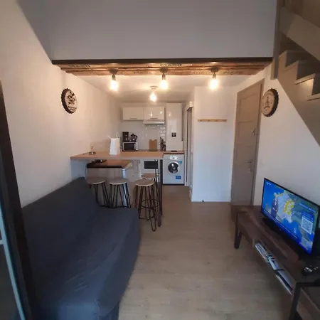 T2 Duplex * Saint-Cyprien (Pyrenees-Orientales)